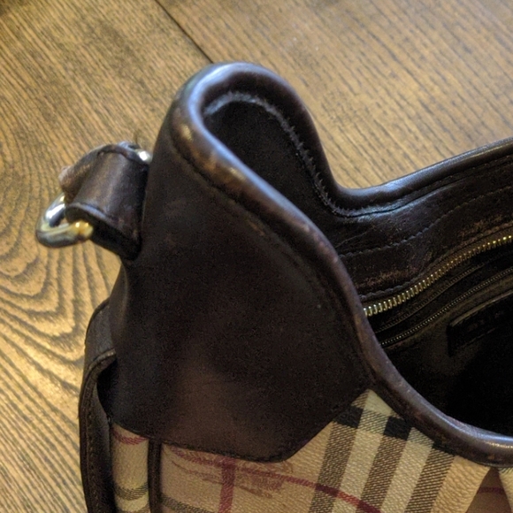 Burberry Bag - Picture 3 of 4